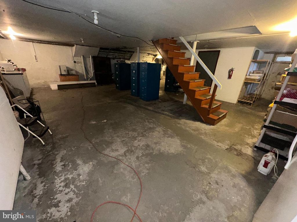 Image 13 of property listing at 712-D E MACDADE BLVD, Folsom, PA 19033