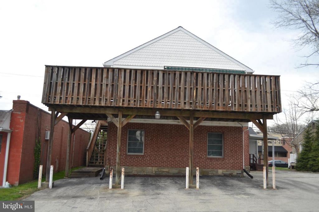 Image 33 of property listing at 712-D E MACDADE BLVD, Folsom, PA 19033