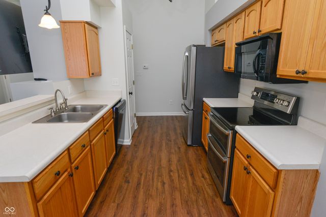 1222 Estuary Drive, Indianapolis, IN 46217