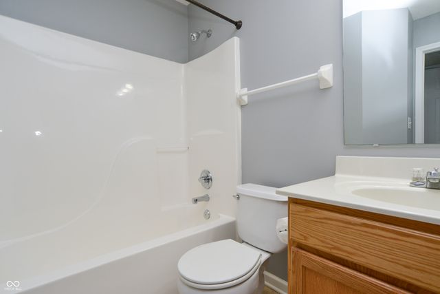 1222 Estuary Drive, Indianapolis, IN 46217