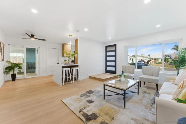 10134 Woodrose, Santee, CA 92071