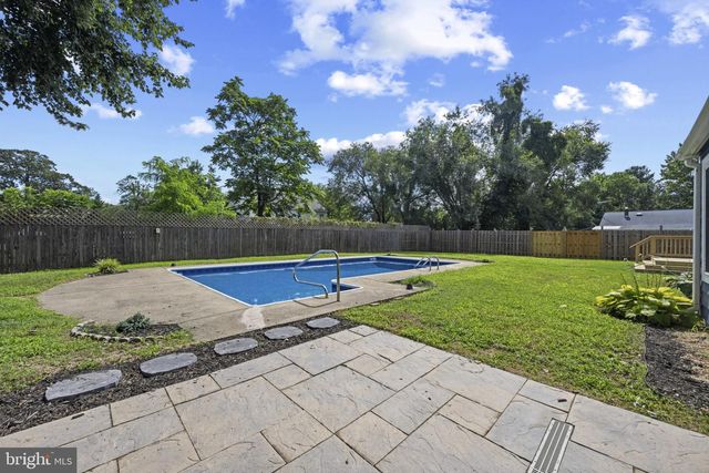 8293 SHILLING RD, Pasadena, MD 21122