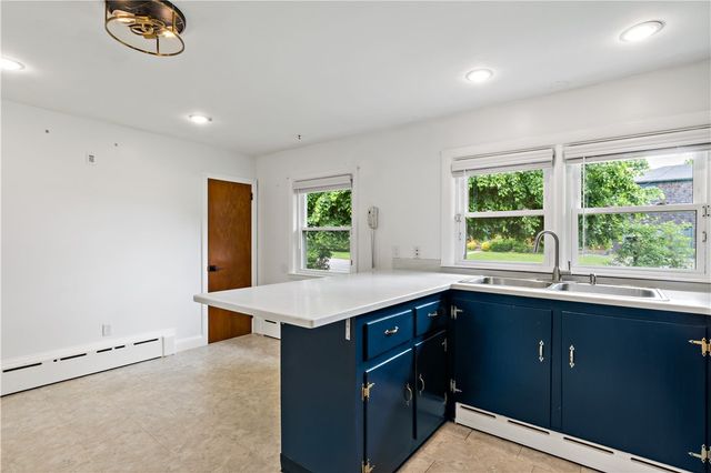 3 Ruth Street, Middletown, RI 02842