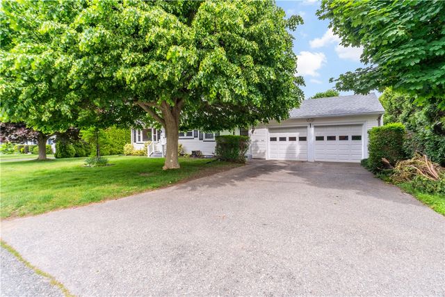 3 Ruth Street, Middletown, RI 02842