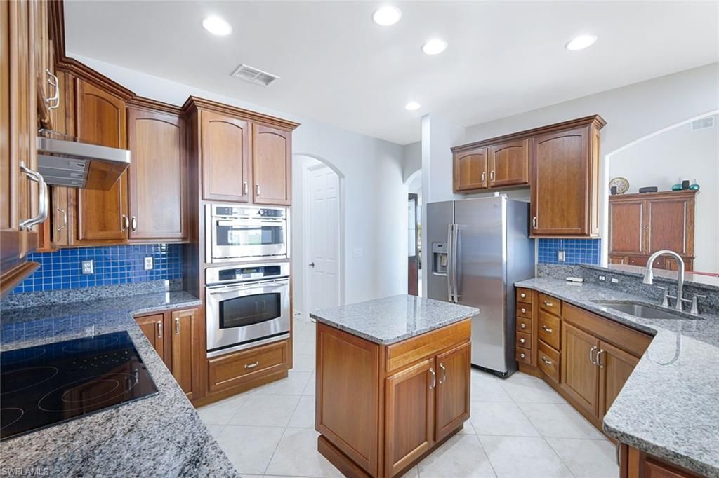 Image 14 of property listing at 1128 NW 43rd AVE, Cape Coral, FL 33993