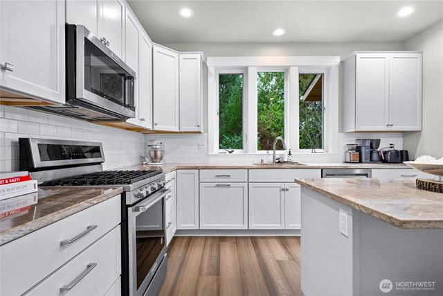 4708 Cypress Drive, Anacortes, WA 98221