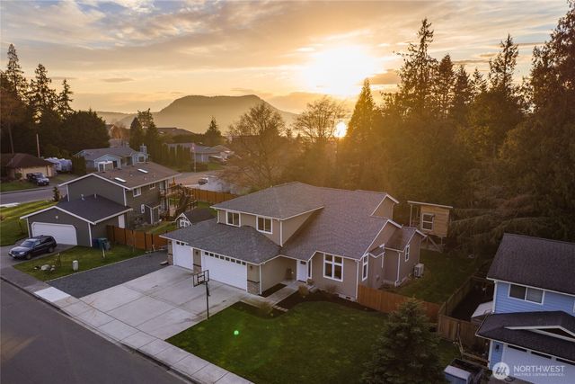 4708 Cypress Drive, Anacortes, WA 98221