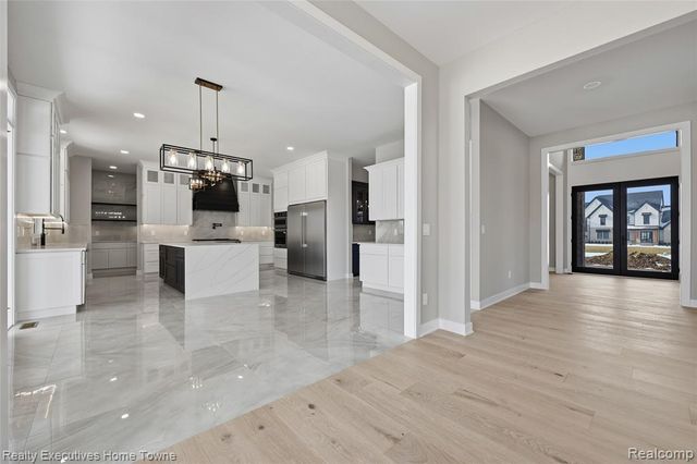 67748 Overlook Trail, Washington, MI 48095