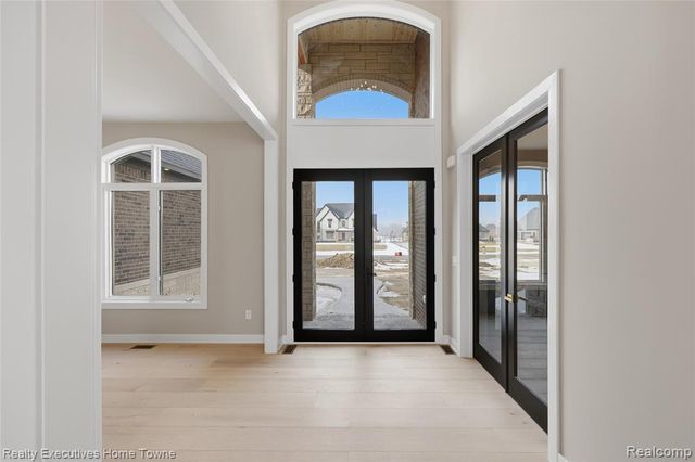 67748 Overlook Trail, Washington, MI 48095