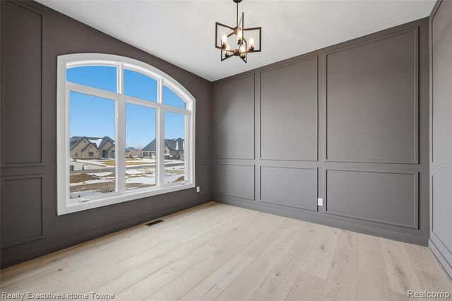 67748 Overlook Trail, Washington, MI 48095