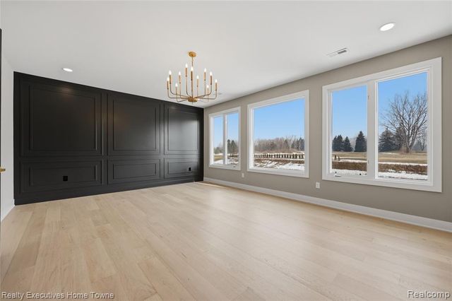 67748 Overlook Trail, Washington, MI 48095