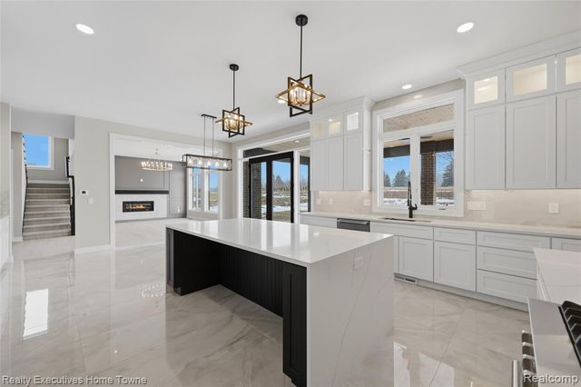 67748 Overlook Trail, Washington, MI 48095