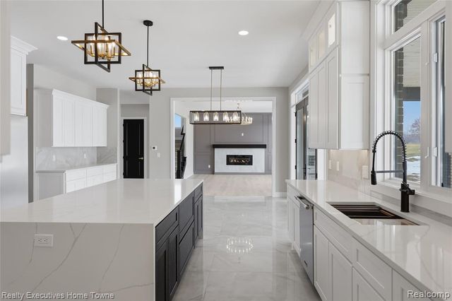 67748 Overlook Trail, Washington, MI 48095