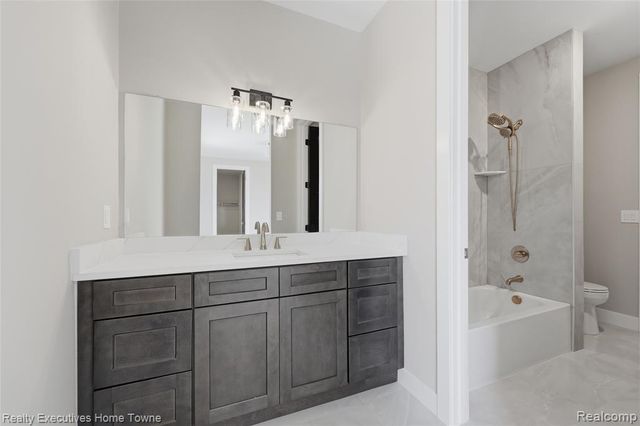 67748 Overlook Trail, Washington, MI 48095