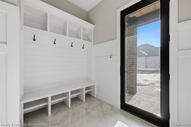 67748 Overlook Trail, Washington, MI 48095