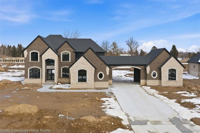 67748 Overlook Trail, Washington, MI 48095