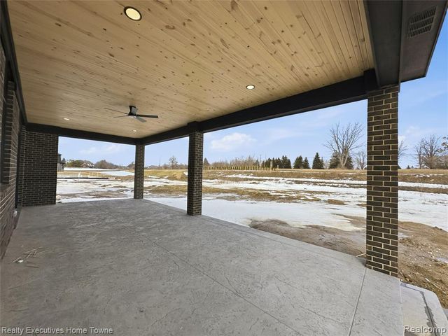 67748 Overlook Trail, Washington, MI 48095