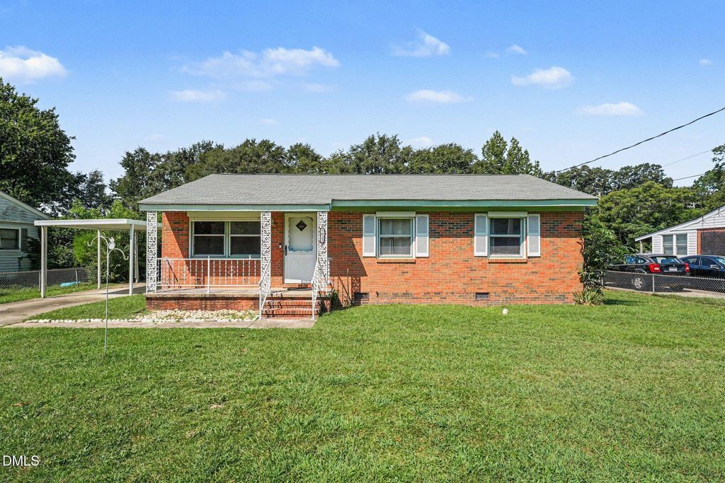 7025 Ryan Street, Fayetteville, NC 28314