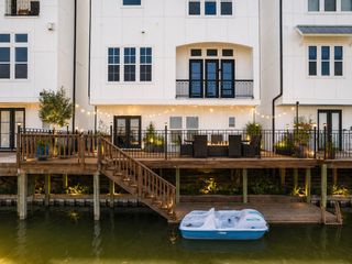 2110 Lakeshore Edge Drive, Houston, TX 77080