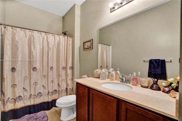 256 SW 6th Ct, Pompano Beach, FL 33060