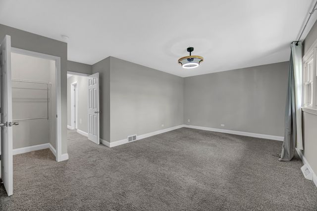 17742 Larkspur Lane, Homewood, IL 60430