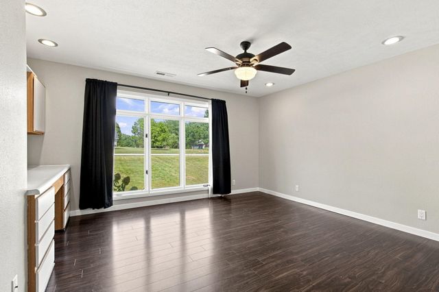 1404 Cody Road, Nixa, MO 65714