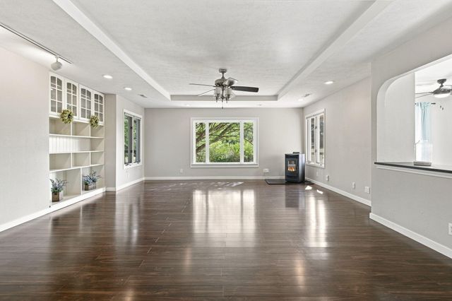 1404 Cody Road, Nixa, MO 65714