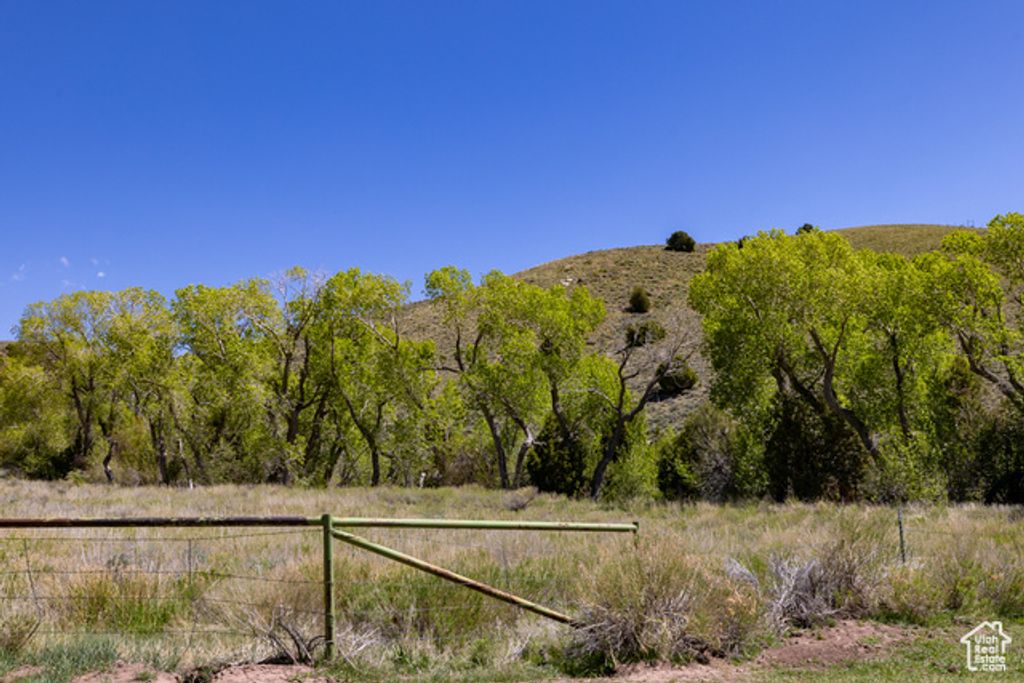 Image 13 of property listing at 19204 N PARADISE PARK RD # 6, Lapoint, UT 84039