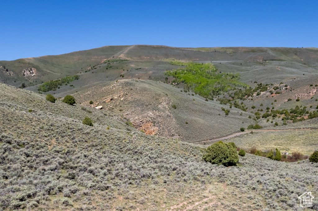Image 8 of property listing at 19204 N PARADISE PARK RD # 6, Lapoint, UT 84039