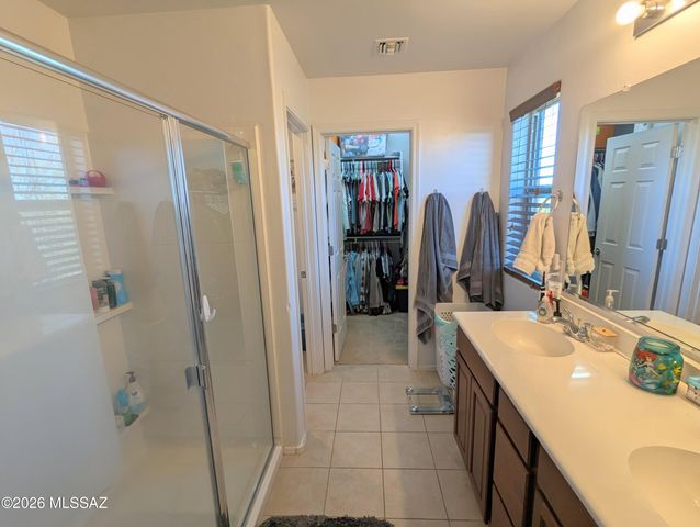 724 W Calle Capotasto, Sahuarita, AZ 85629