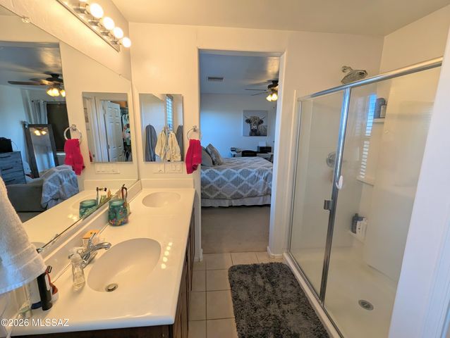 724 W Calle Capotasto, Sahuarita, AZ 85629