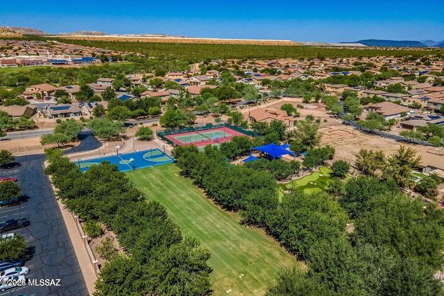 724 W Calle Capotasto, Sahuarita, AZ 85629