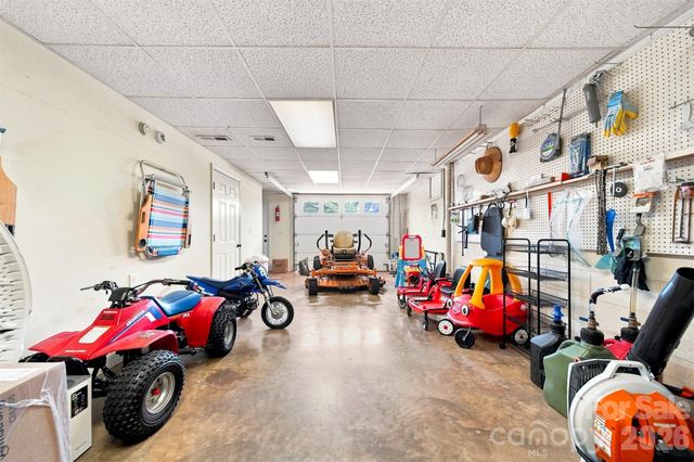 1338 Willow Creek Drive, Newton, NC 28658