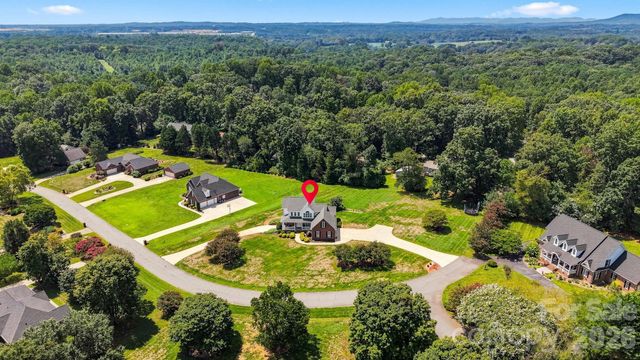 1338 Willow Creek Drive, Newton, NC 28658