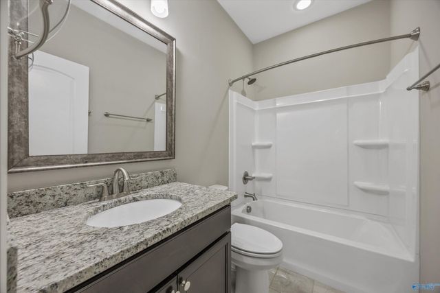 6905 Ridge Pointe Drive, Owens Cross Roads, AL 35763