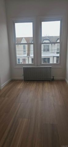 78-29 68th Avenue, Middle Village, NY 11379