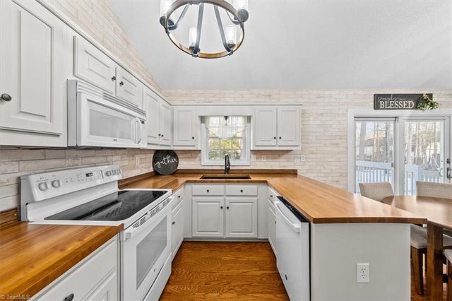 2148 Sarina Drive, Randleman, NC 27317