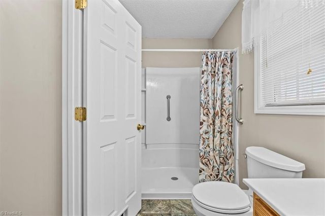 2148 Sarina Drive, Randleman, NC 27317