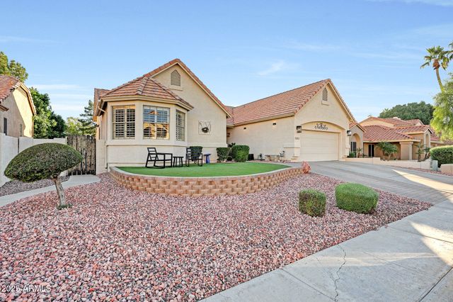 6915 W ORAIBI Drive, Glendale, AZ 85308