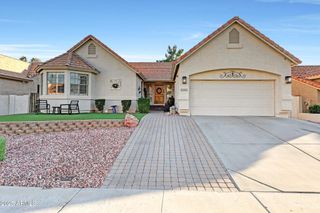 6915 W ORAIBI Drive, Glendale, AZ 85308