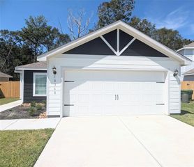 10360 Sweetwater Creek Drive, Cleveland, TX 77328