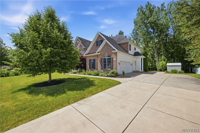 43 Arcadian Drive, Amherst, NY 14228