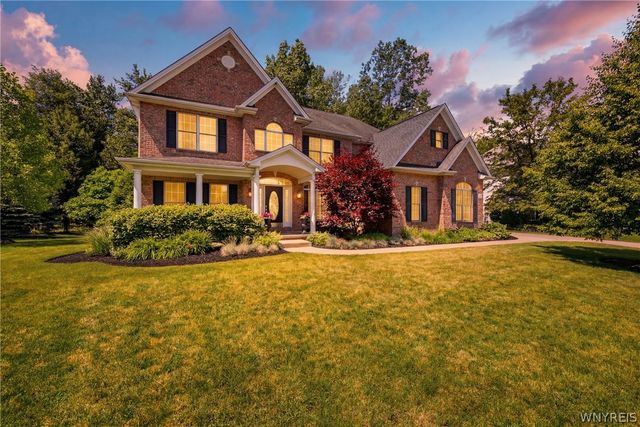 43 Arcadian Drive, Amherst, NY 14228