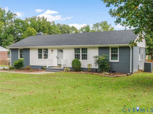 7990 Meadow Dr, Mechanicsville, VA 23111
