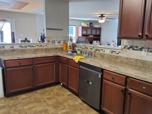 112 Hancock Street, Venus, TX 76084