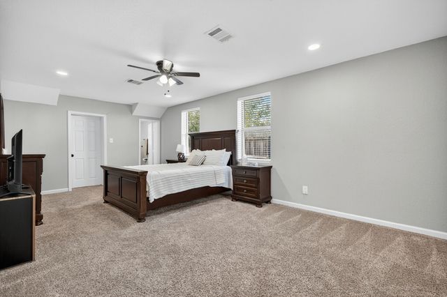 1006 E Hook Street, Stephenville, TX 76401