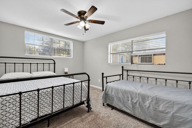 1006 E Hook Street, Stephenville, TX 76401