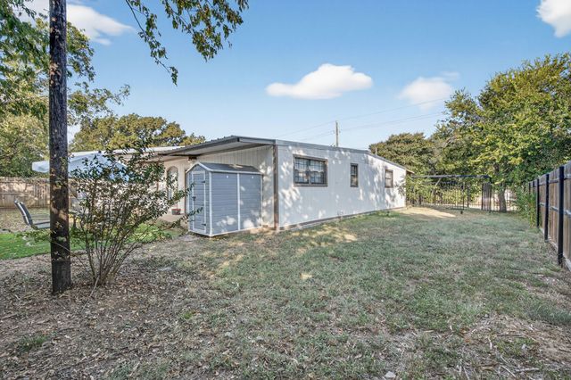 1006 E Hook Street, Stephenville, TX 76401