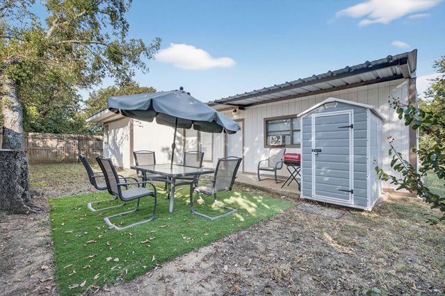 1006 E Hook Street, Stephenville, TX 76401