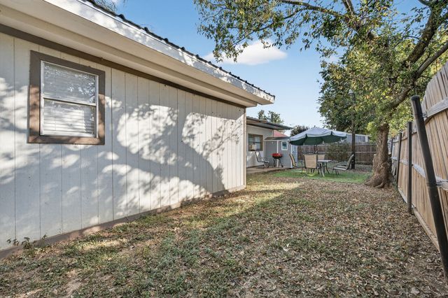1006 E Hook Street, Stephenville, TX 76401